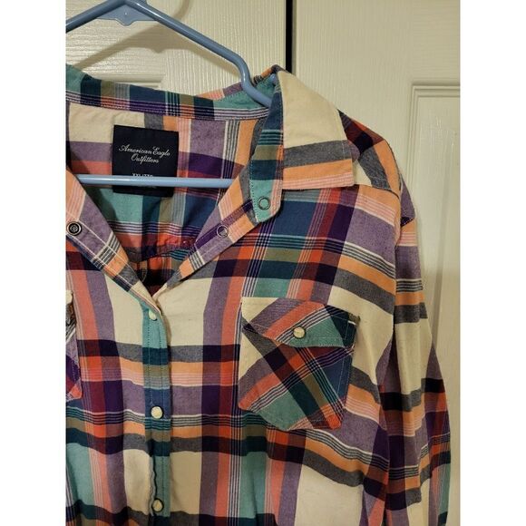 American Eagle Outfitters plaid button-down - Picture 3 of 9